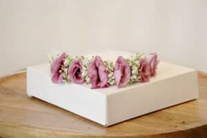 זר לראש ורוד