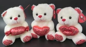 דובי אהבה לבן עם לב אדום מנצנץ